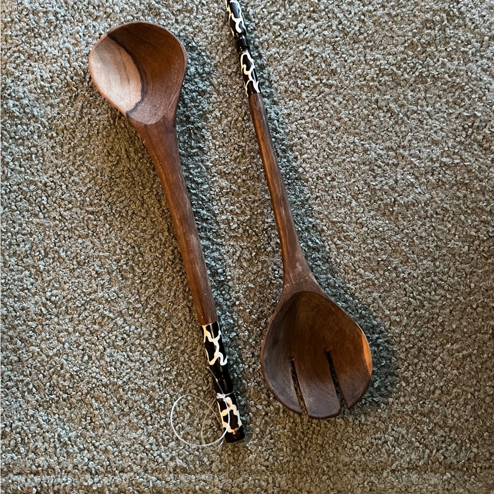 NWOT Hand Carved Wooden Set with Animal Print Handles 12”